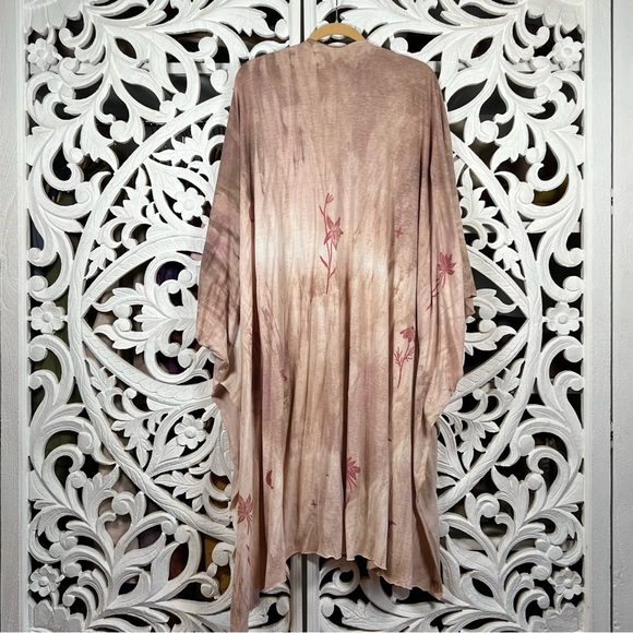 Sister Nettle x Sinew Moon Wild Columbine Robe - Picture 2 of 4